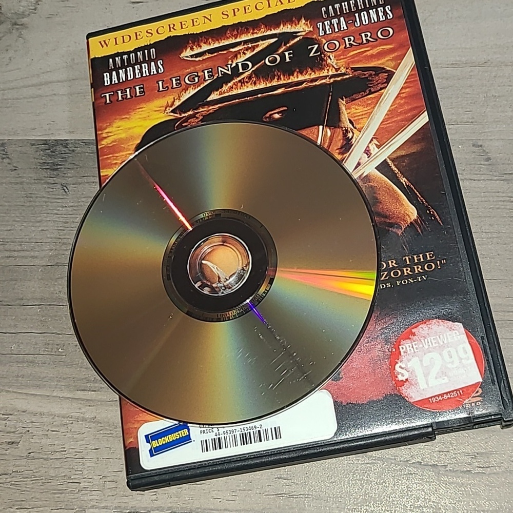 2006 The Legend of Zorro DVD. - Picture 4 of 4